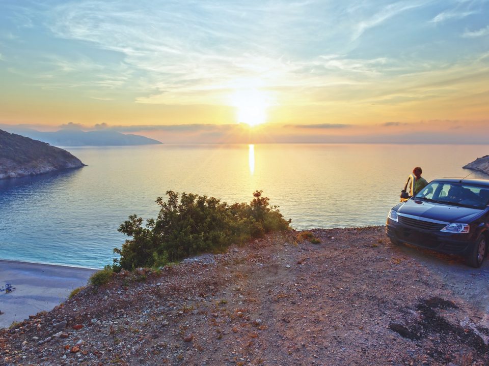 Rentalcars.com